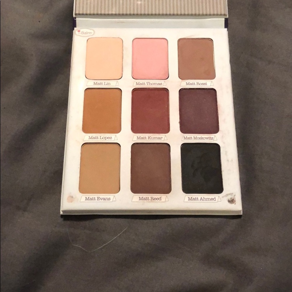 Eyeshadow palette